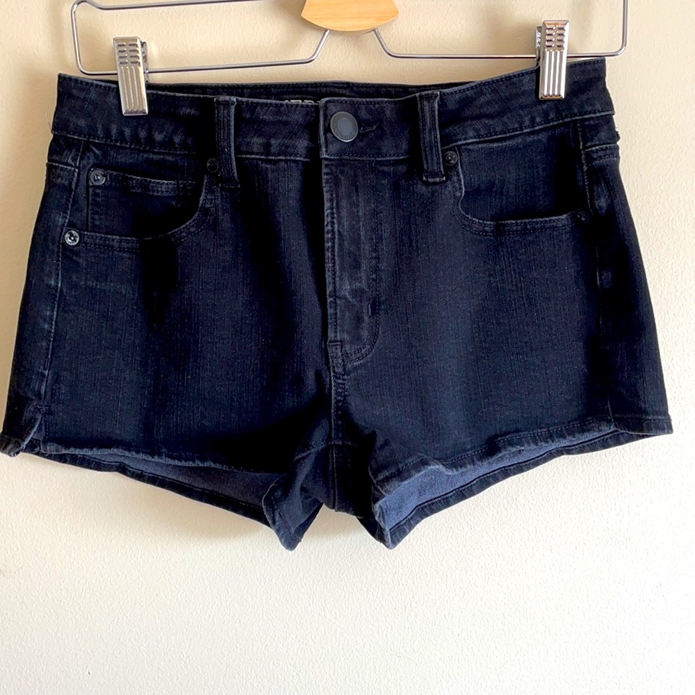 American Eagle Hi-Rise Black Shortie Jean Shorts Size 4